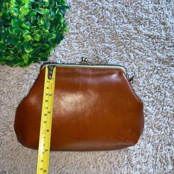 Patricia Nash Savena‎ Burnished Tooled Wristlet